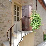 Casa di campagna Dimora Storico Romantica Il Sole E La Luna Cerretto Langhe