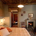 Dimora Storico Romantica Il Sole E La Luna Kır Evi *