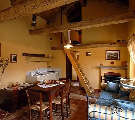 Dimora Storico Romantica Il Sole E La Luna Kır Evi