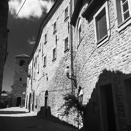 Dimora Storico Romantica Il Sole E La Luna * Cerretto Langhe